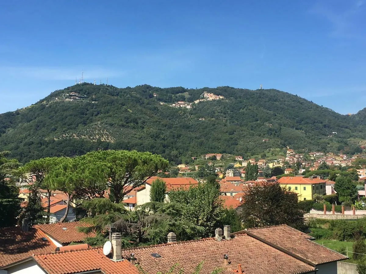 Mikeme Bed & Breakfast Carrara 3*,