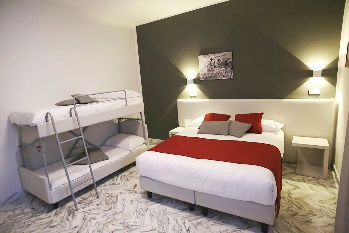 Mikeme Bed & Breakfast Carrara